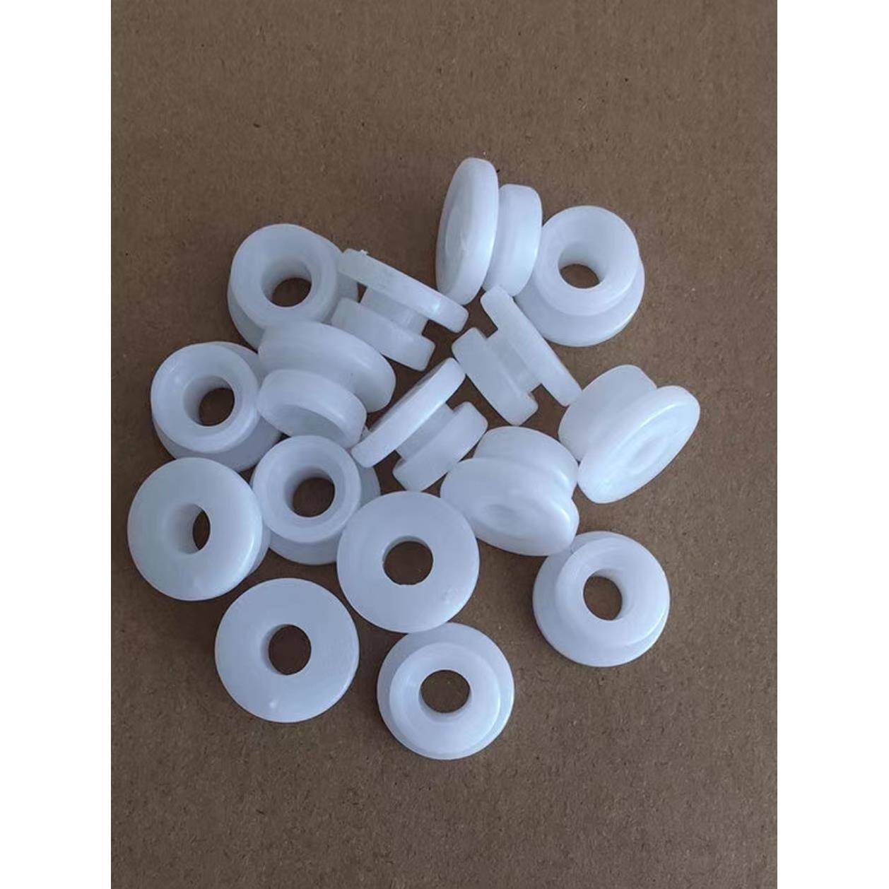 电视机挂架配件白色挂扣挂轮扣子LG017 M018 016 019通用硬塑料扣