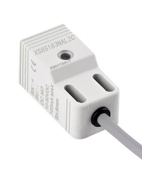 XS8S183NAL2C电感式方形接近开关XS8S183NBL2C PAL2C PBL2C传感器