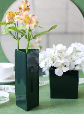 现代简约ins三角形墨绿色玻璃花瓶方形插花水培民宿客厅装饰摆件