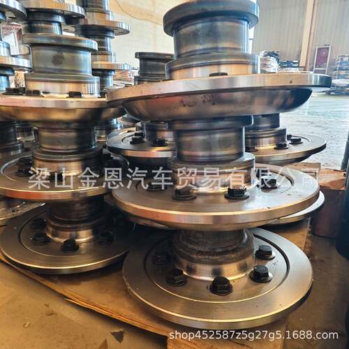 贸 刹易非洲二手车轴 轮胎424发动机 半挂车拉杆 发 动机 车片油