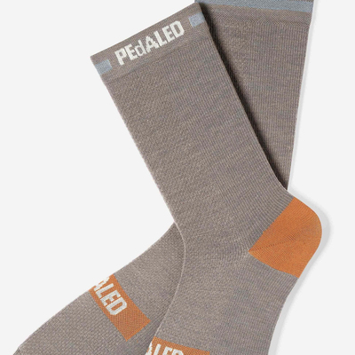 【新品】PEdALED Odyssey 系列 美利奴羊毛保暖骑行袜 岩石灰