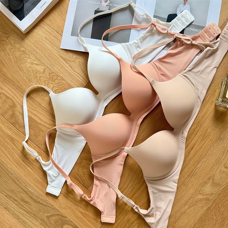 无痕光面内衣女士无钢圈薄款小胸聚拢收副乳防下垂2024新款文胸罩