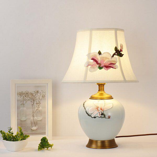 欧式台灯卧室床头灯 创意简约现代客厅温馨布艺全铜陶瓷台灯