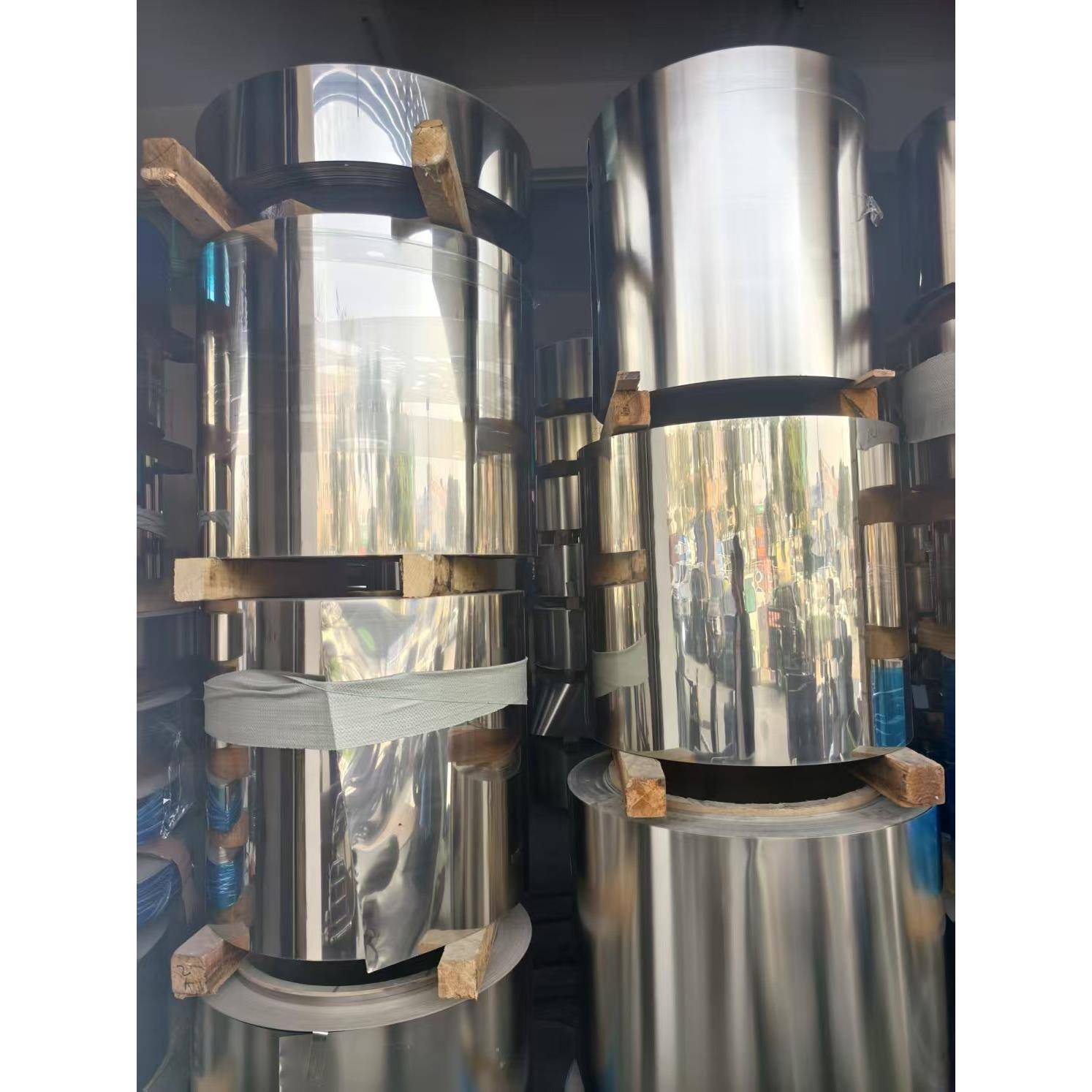 65MN弹簧钢带锰钢板淬火锰钢带弹性钢片淬火蘸火0.10.2激光切割