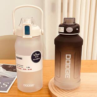 运动水壶2000ml道奇水杯大号大容量食品级2024新款女超大杯子毫升