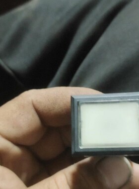 按纽开关61-1100.0  61-8470.22