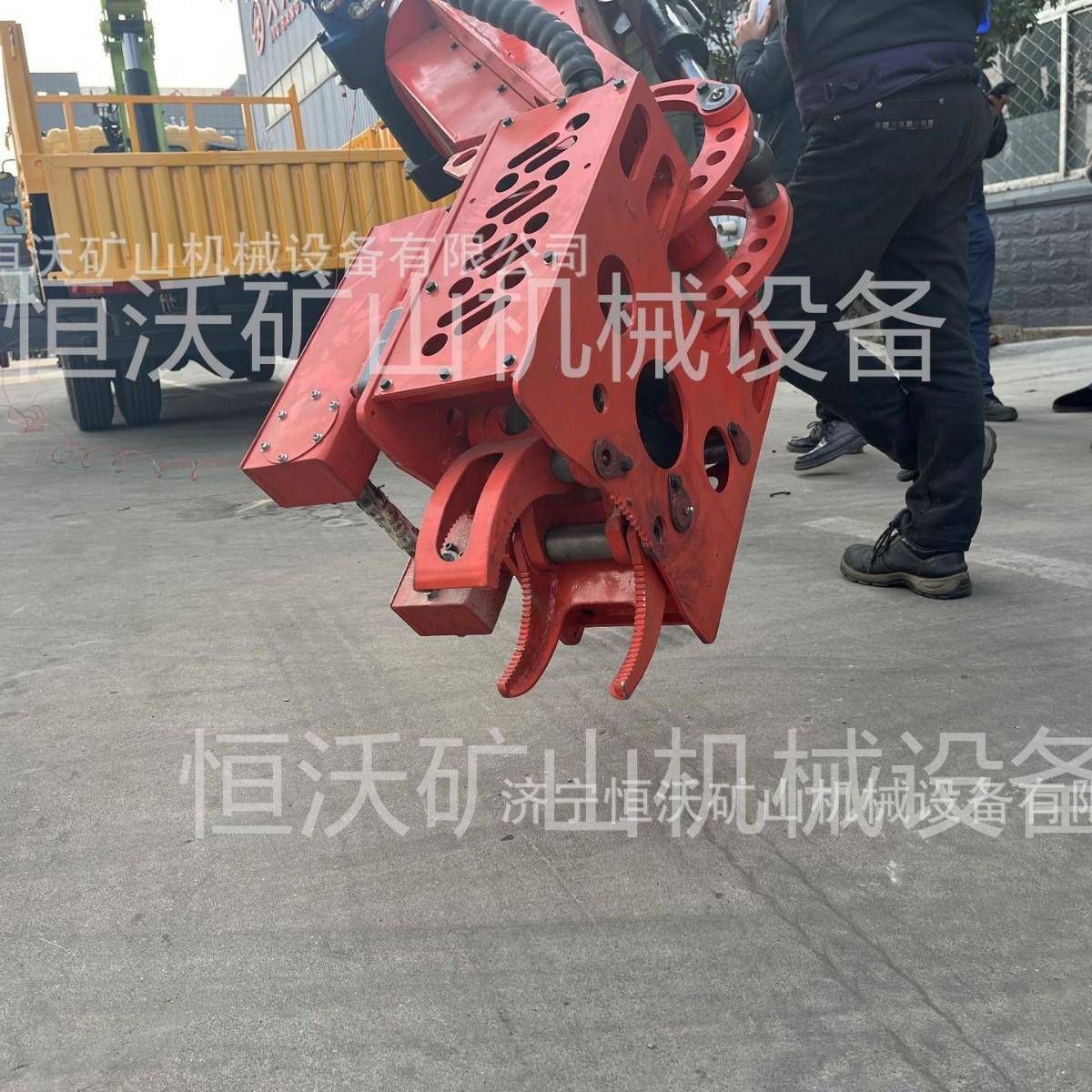 车载式高空伐木锯伸缩修剪截断树枝伐木车高枝锯园林伸缩高空剪