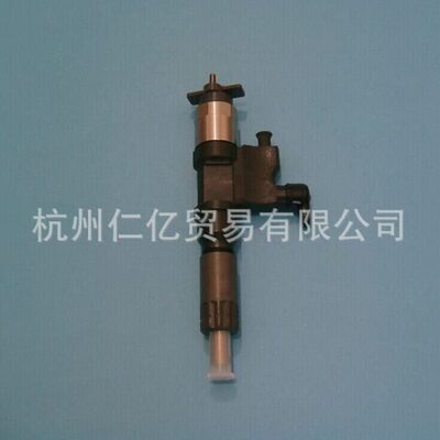 庆铃700P喷油嘴4HK1-TC喷油器8-97609788-6电装095000-6366油头