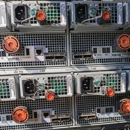 EMC 071-000-569 700-0047551-0000 1080W电源