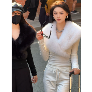 BETTER ME 秋季白色大毛领T恤女冬修身辣妹内搭打底上衣