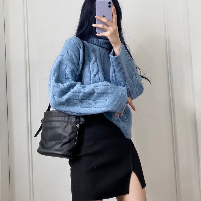 2024年秋冬新款a字短裙黑色开叉半身裙女显瘦性感高腰包臀紧身裙