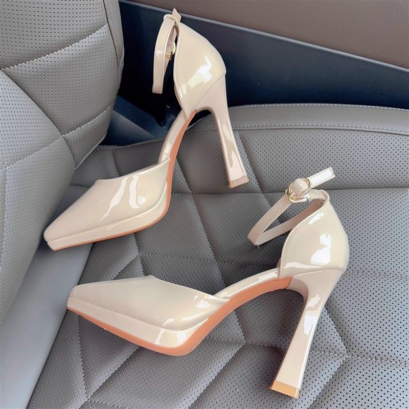 裸色防水台高跟鞋k女2025新款漆皮粗跟单鞋日常百搭气质不累脚凉