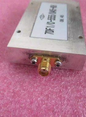 521-587MHz中心频率: 555MHz 带宽:45MHz 射频同轴带通滤波器