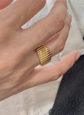 熔岩肌理竖条纹高级感显手细戒指女新款ins冷淡风小众设计手饰潮