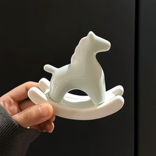 陶瓷摇摇马2026新款马年吉祥物茶宠茶玩玄关电视机柜摆件乔迁礼物