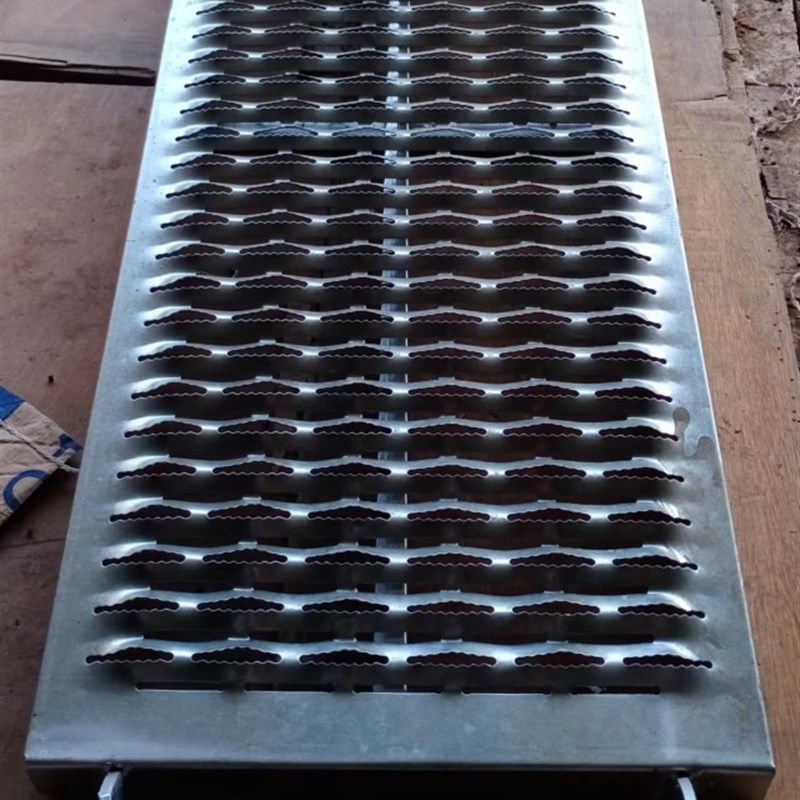 踏板脚踏板脚手架板子冲孔板鱼嘴板网丝板移动S脚手架专用镀锌板