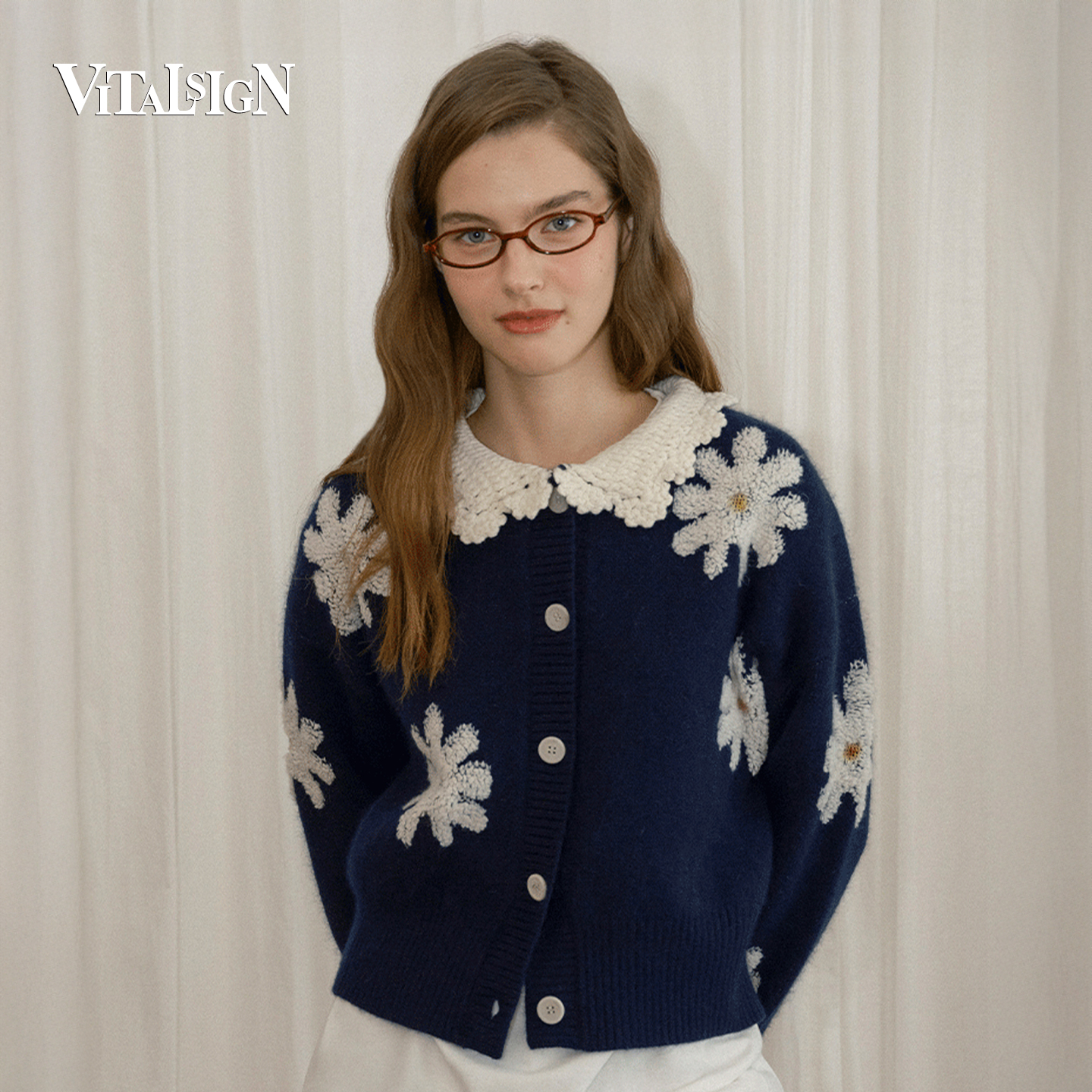 VitalSign可爱翻领雏菊针织衫女