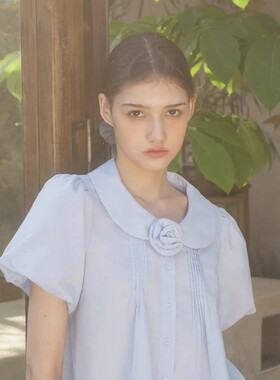 VITALSIGN · 胸花泡泡袖上衣(2C) · 浅蓝色