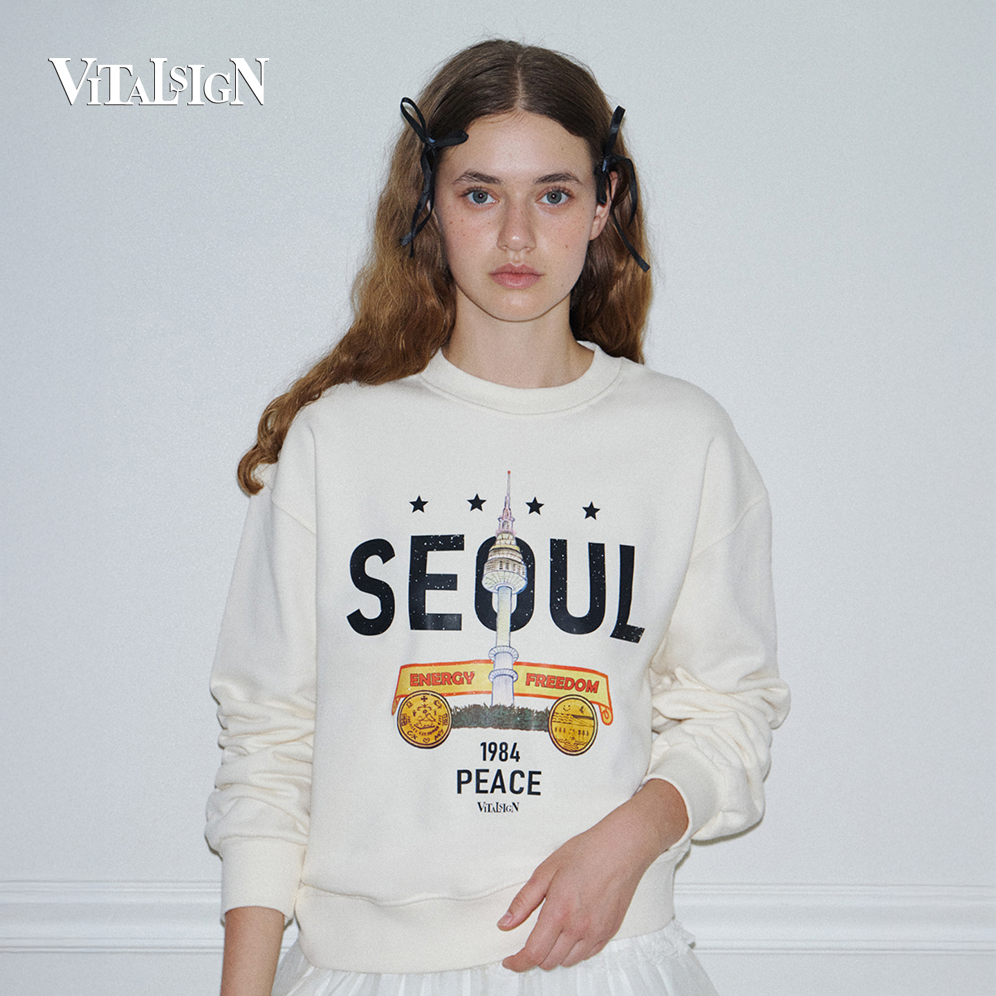 VitalSign首尔塔印花圆领女卫衣