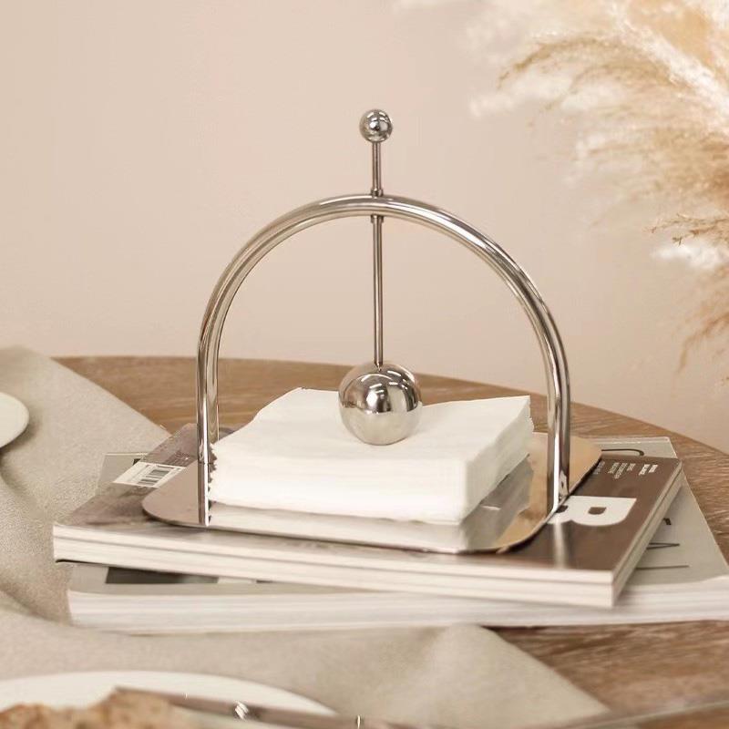 创意高端不锈钢纸巾架酒店饭厅餐桌轻奢餐巾架软装饰品摆设压纸器