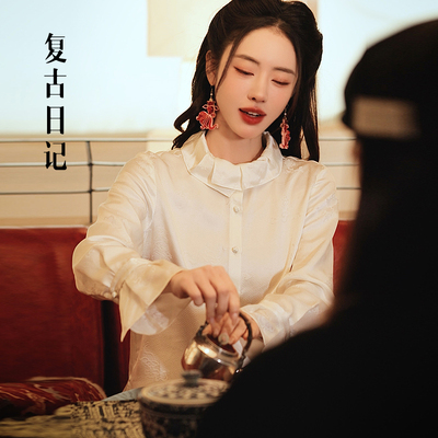 复古日记“白露”100桑蚕丝暗纹提花国风花瓣领白衬衫2F1C5826