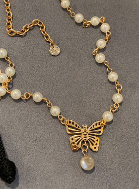 DICD/D家字母蝴蝶珍珠项链女