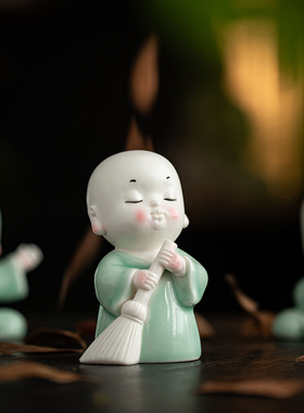 中式陶瓷可爱小和尚摆件陶瓷人物小沙弥J工艺品禅意家居桌面装饰