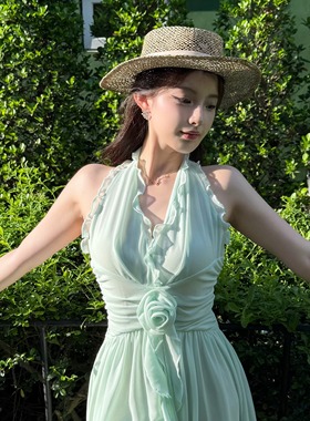 Layyyy【薄荷仙子】拖地大裙摆法式薄荷绿V领挂脖雪纺木耳边长裙