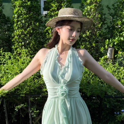 LayyyyV领挂脖雪纺木耳边长裙女