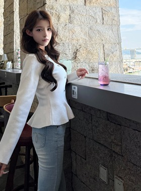 Layyyy【南韩娇女】韩女味浪漫荷叶边下摆针织衫女超收腰长袖上衣