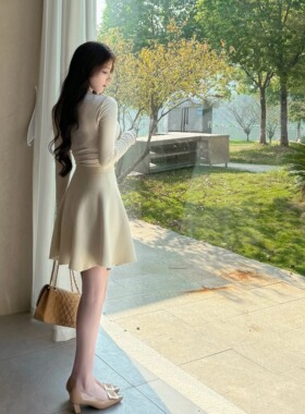 Layyyy【摇曳】韩系挺阔空气感针织半身裙A字裙女温柔知性伞裙