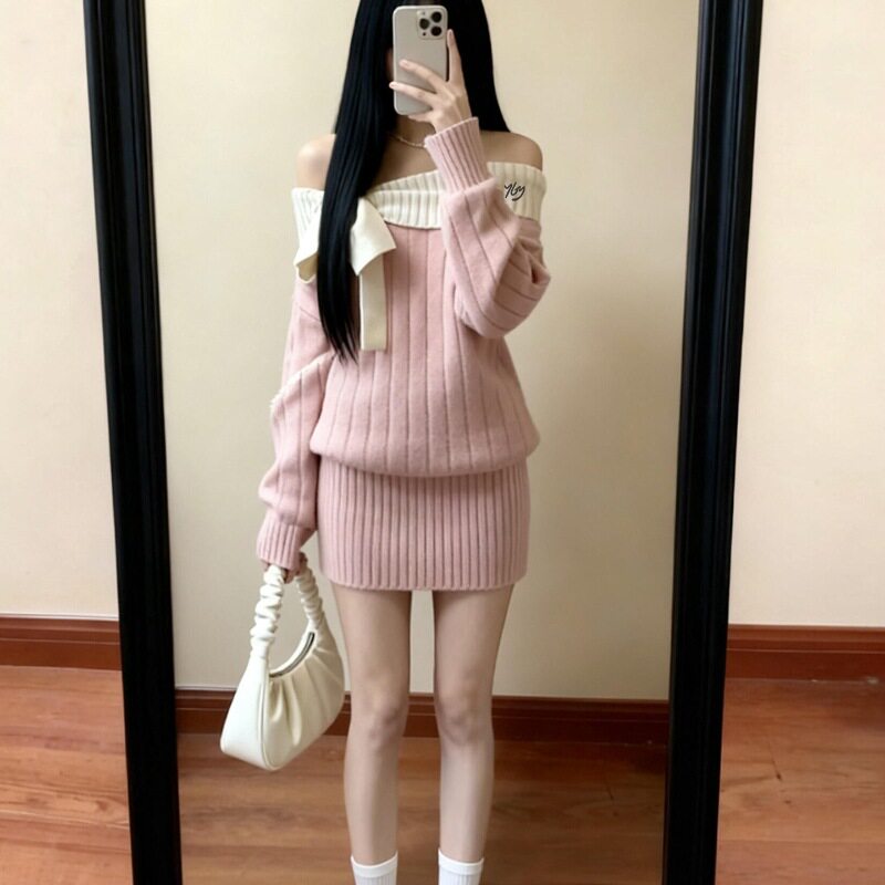 毛衣连衣裙女秋冬新款韩系穿搭高级感减龄气质一字领针织包臀裙子