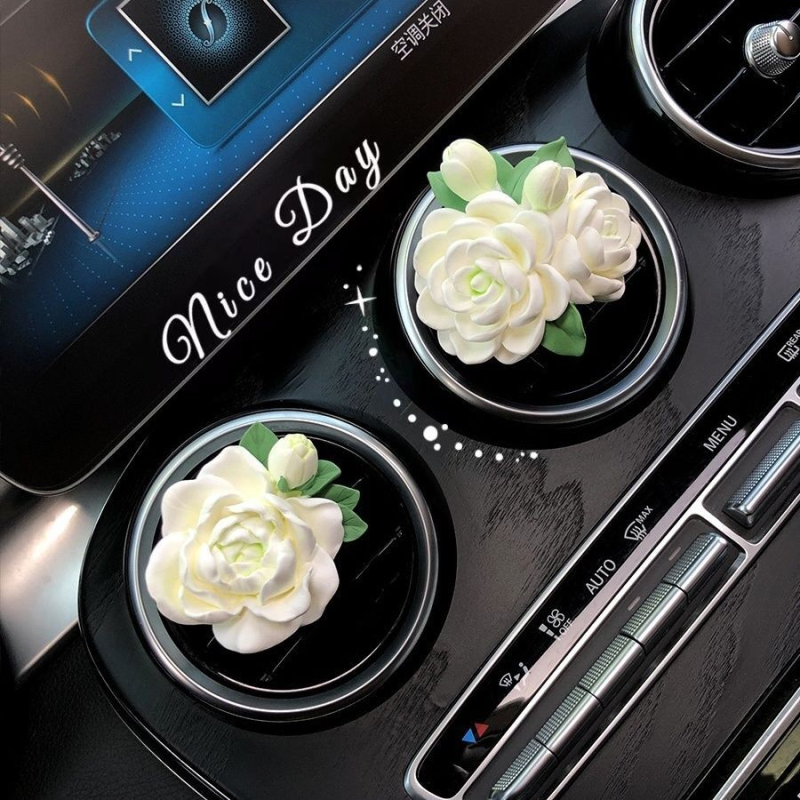 茉莉花车载香薰香水奔驰汽车空调出风口装饰花朵扩香石车内香氛女