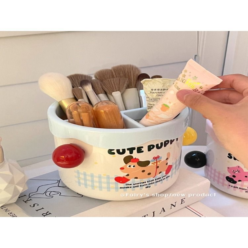 可爱化妆收纳大容量分格整理盒桌面卡通化妆品口红眉笔唇釉收纳盒