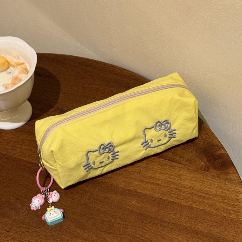 中古原创日系高颜值卡通文具可爱化妆包学生收纳袋笔袋笔包大容量