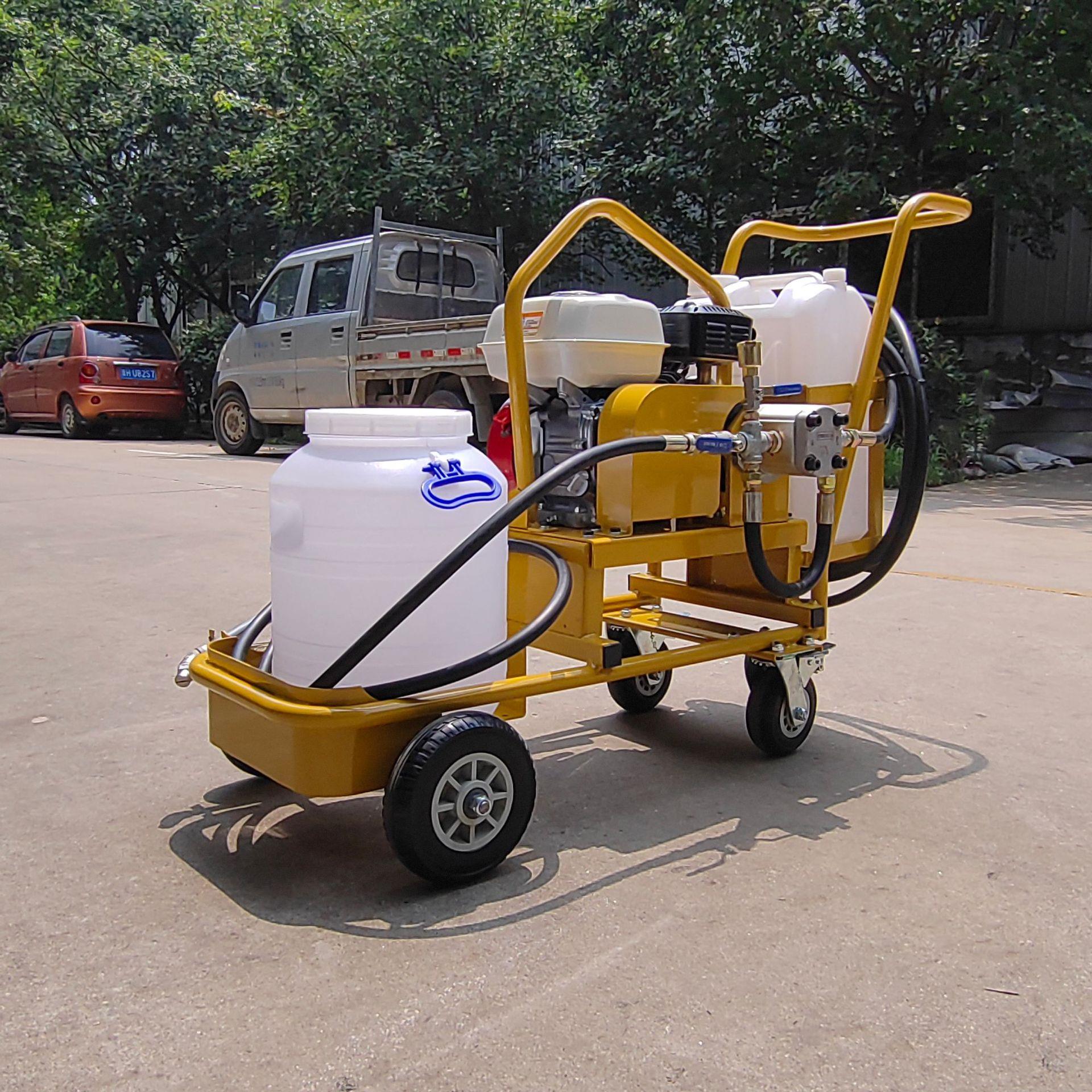 市政路面养护修补翻新小型乳化沥青撒布机洒布车手推式沥青喷洒机