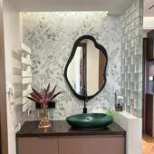 不规则ins风简约化妆镜北欧高颜值艺术装 饰镜智能LED发光卫浴镜子