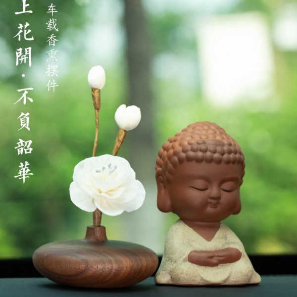 创意汽车摆件女神款中控台可爱摆饰佛系车内大气个性车载男士香薰