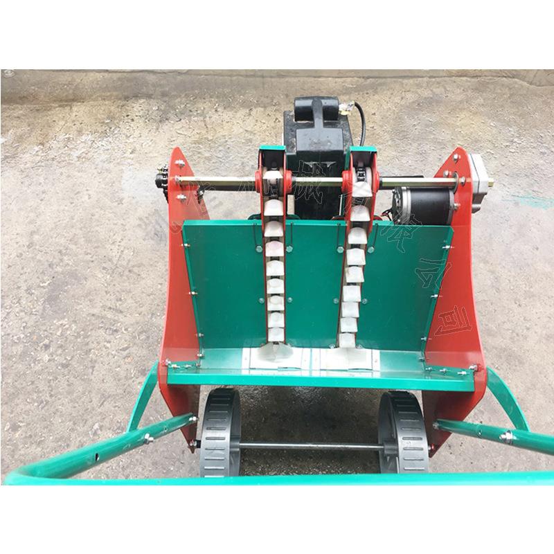 手推大蒜播种机手推式小型种植机?大蒜栽种机人力双行栽蒜机