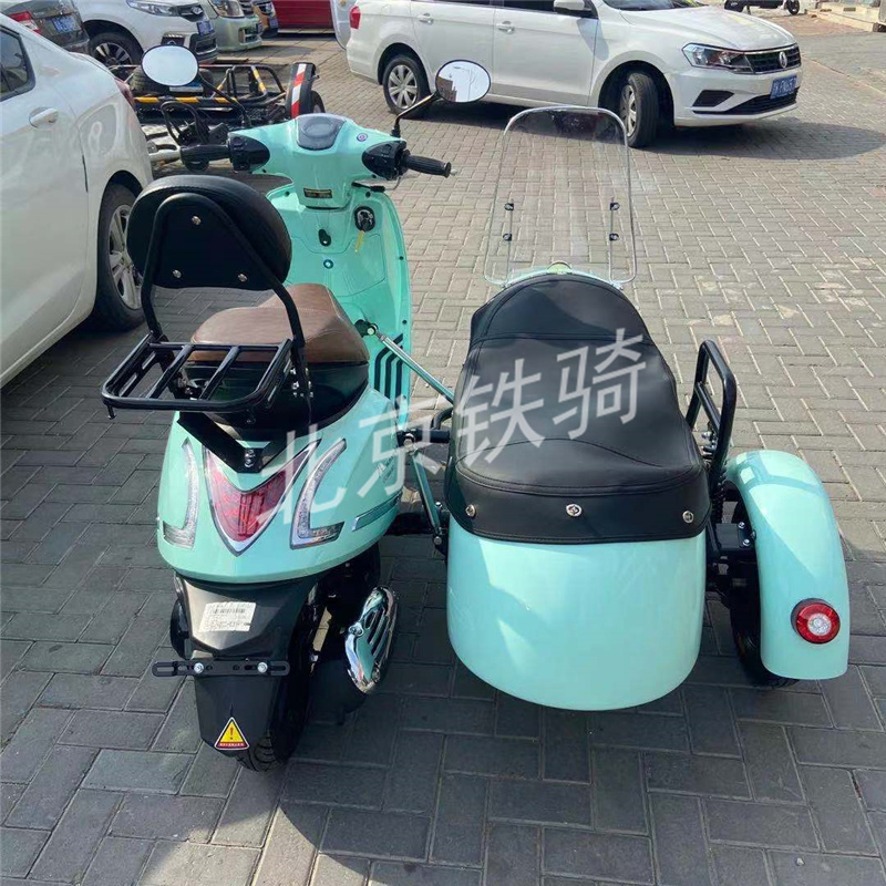 环爵125踏板边三轮摩托车尾箱支架改装挡风斗子盖布靠背货架