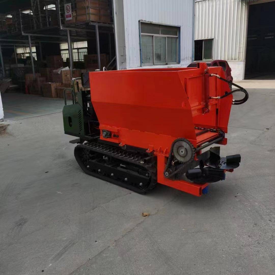 履带式撒粪车小型撒肥车全地形有机肥扬粪机柴油大马力施肥机