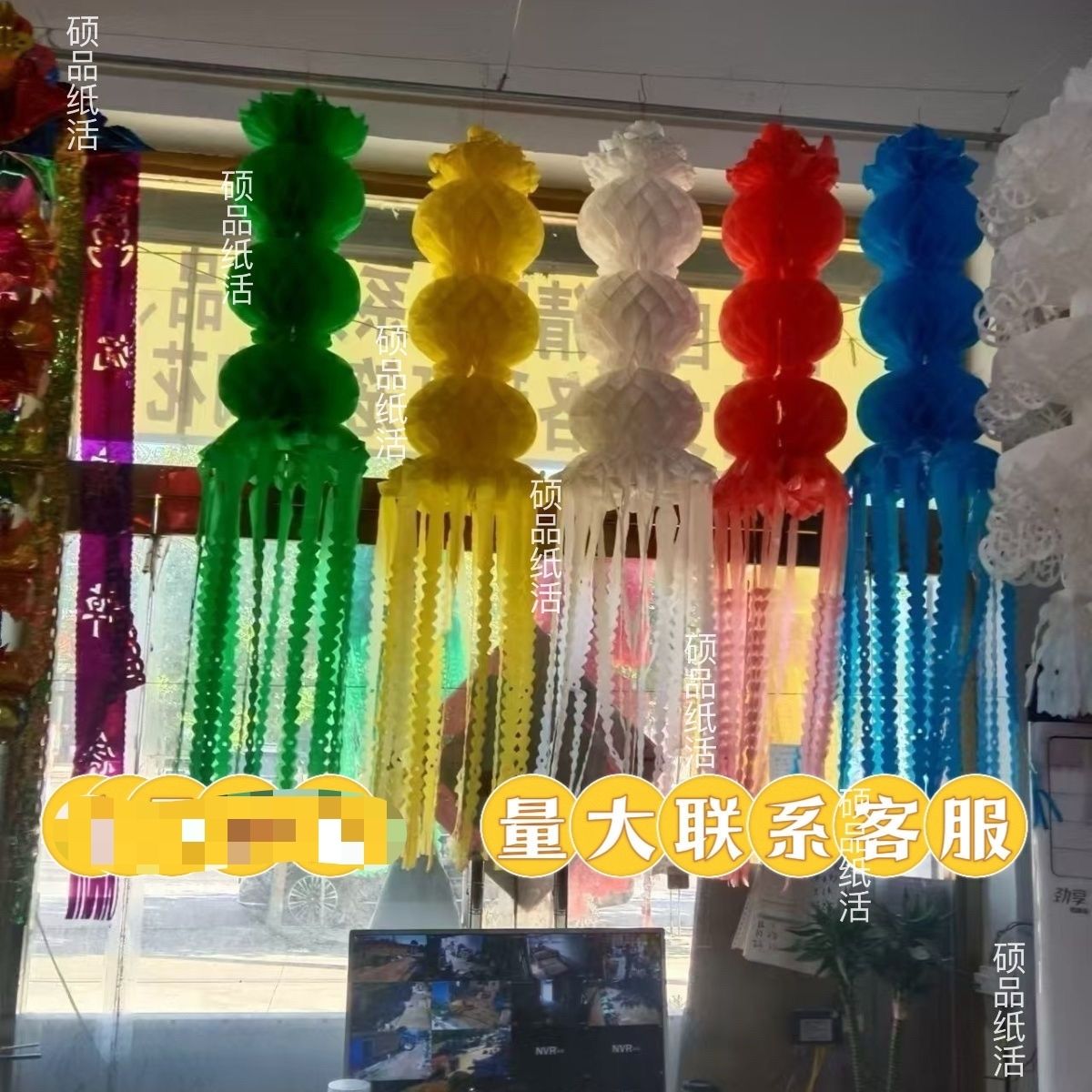100个塑料灯笼高约1.6米
