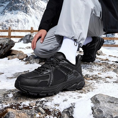 乐途男鞋冬季新款户外运动鞋