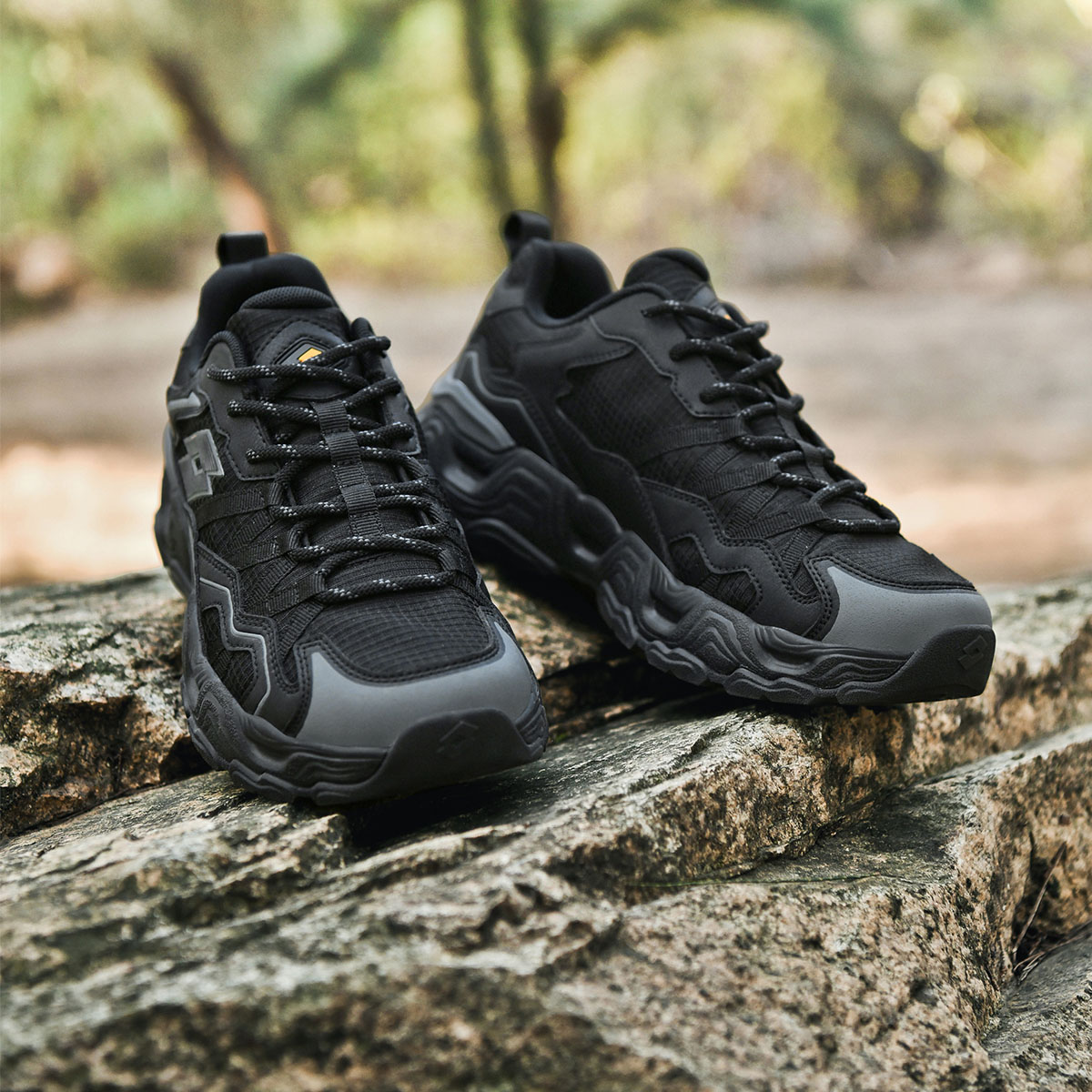 LOTTO乐途情侣款户外徒步运动鞋