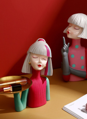 北欧风彩妆女孩钥匙收纳摆件客厅玄关电视柜家居桌面创意托盘摆设