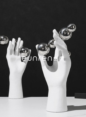 简约现代轻奢创意样板房间软装饰品家居电视柜艺术双手工艺品摆件