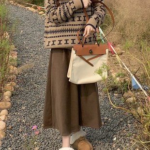 棕色复古半裙大码梨型身材胖mm穿搭显瘦遮肚子a字毛呢半身裙秋冬