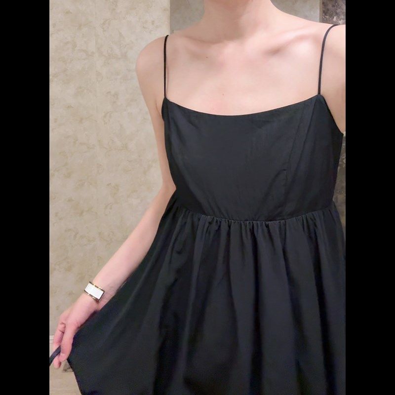 郭九九呢 气质收腰显瘦百褶吊带夏季新款上衣百搭9分直筒牛仔裤女