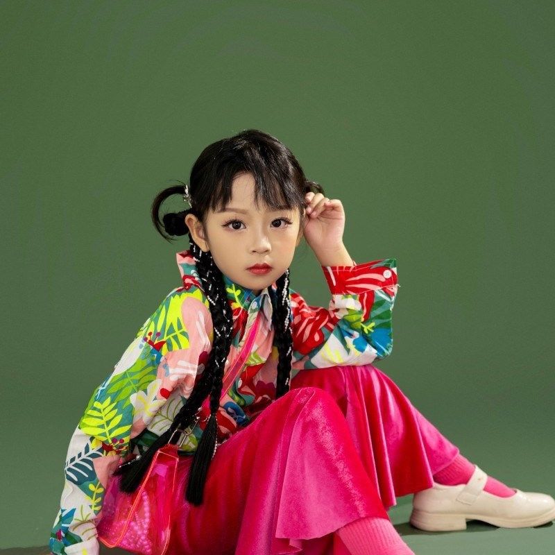 女童复古港风喇叭裤80 90年代花衬衫T台走秀套装影楼车模大赛演出