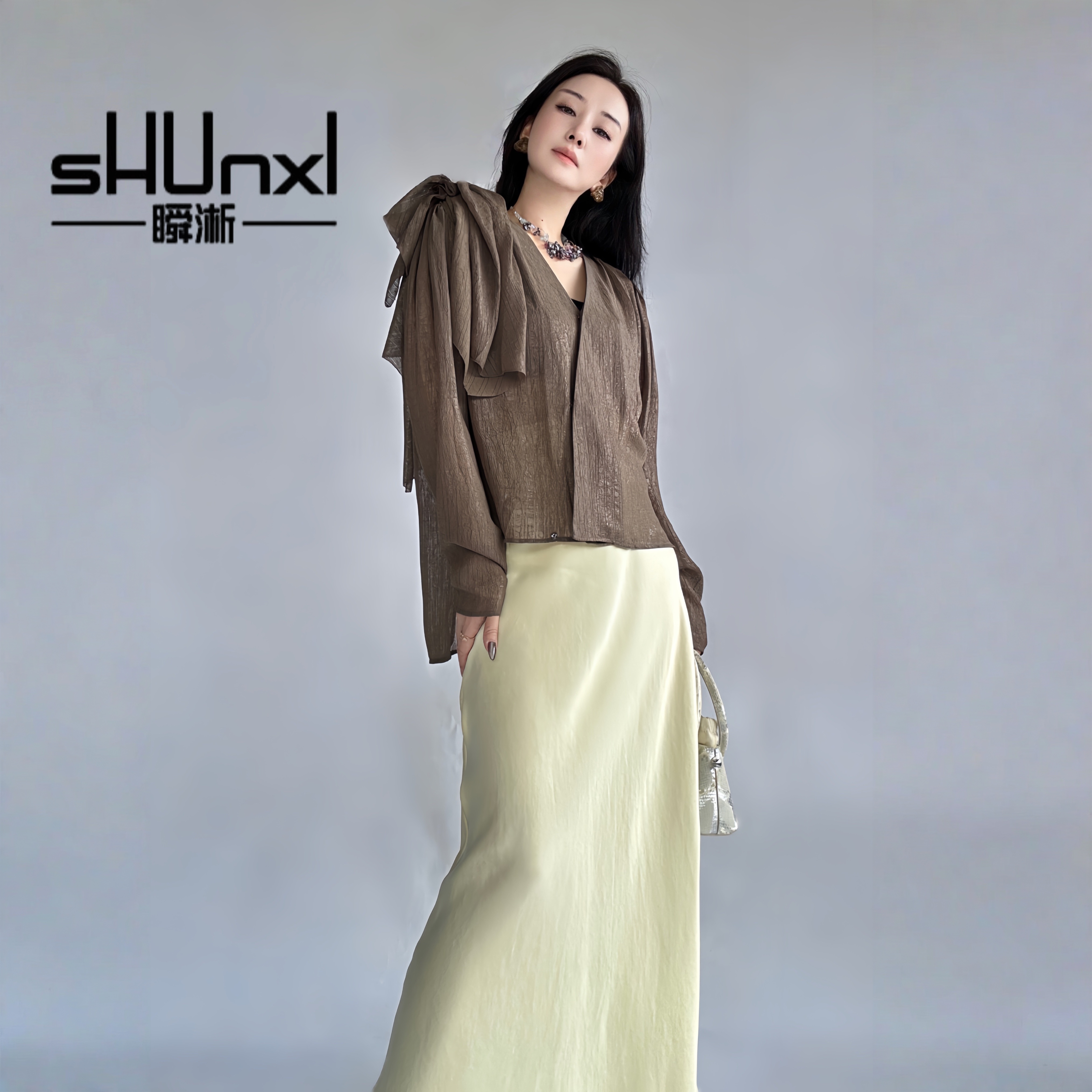 2025秋款设计感女士衬衣